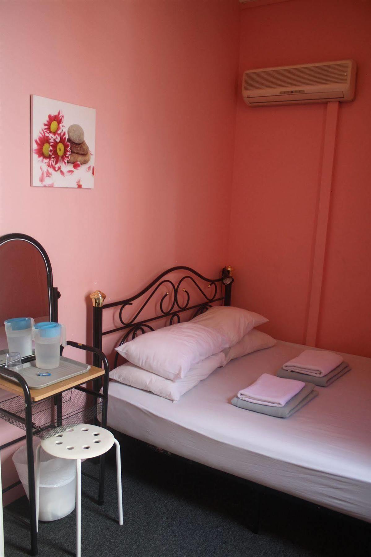 Backpackers' Inn Chinatown Singapore Exterior foto